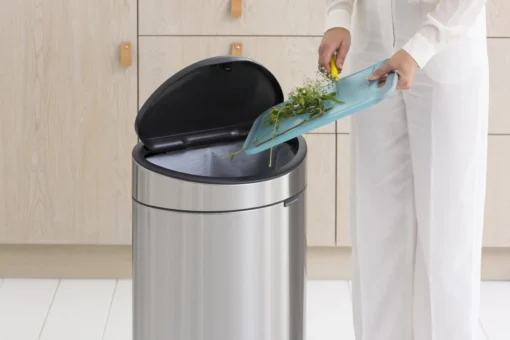 Brabantia Touch Bin Prullenbak - 40 L - Matt Steel Fingerprint Proof -Brabantia Winkel 1200x799 112