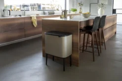 Brabantia Afvalemmer Bo Touch Bin Champagnekleur, 11 + 23 L -Brabantia Winkel 1200x799 69