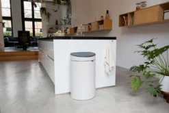 Brabantia Touch Bin Prullenbak - 40 L - Soft Beige -Brabantia Winkel 1200x800 103