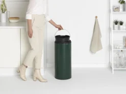 Brabantia Touch Bin Prullenbak - 30 L - Pine Green -Brabantia Winkel 1200x899