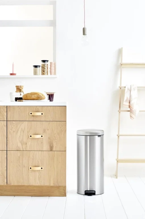 Brabantia NewIcon Prullenbak - 30 L - Matt Steel -Brabantia Winkel 799x1200 127