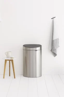 Brabantia Touch Bin Prullenbak - 40 L - Matt Steel Fingerprint Proof -Brabantia Winkel 800x1200 31