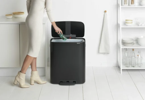 Brabantia Bo Pedaalemmer 60 Liter Matt Black -Brabantia Winkel Bo Pedal Bin 60L Matt Black 8710755211362 Brabantia 300dpi 6874x4742px 6 NR 17066 1