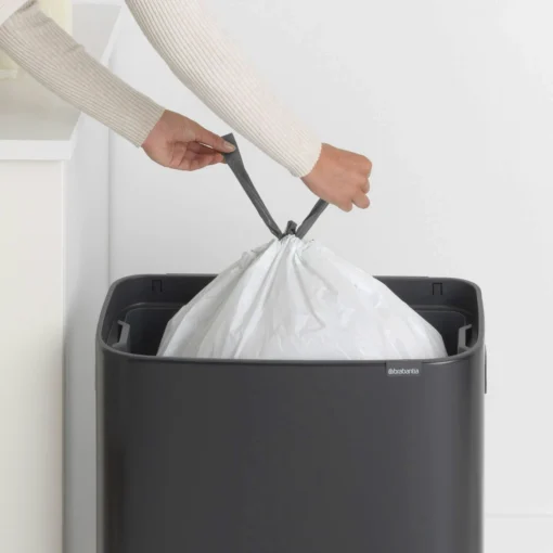 Brabantia Bo Touch Bin 60 Liter Matt Black -Brabantia Winkel Bo Touch Bin 60L Matt Black 8710755223020 Brabantia 300dpi 2401x2401px 6 NR 14482