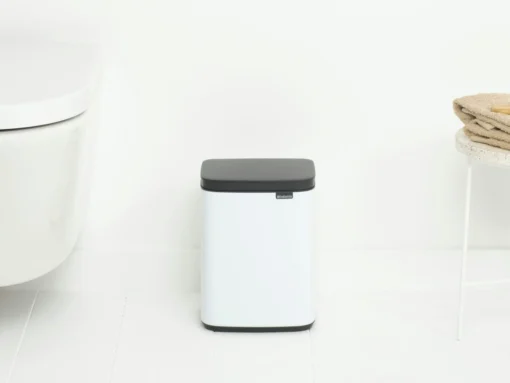 Brabantia Bo Touch Bin 4 Liter Met Kunststof Binnenemmer White -Brabantia Winkel Bo Waste Bin 4L White 8710755222344 Brabantia 300dpi 3912x2934px 6 NR 30284