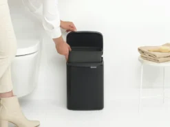 Brabantia Bo Touch Bin 7 Liter Met Kunststof Binnenemmer Matt Black -Brabantia Winkel Bo Waste Bin 7L Matt Black 8710755222900 Brabantia 300dpi 4810x3608px 6 NR 30332