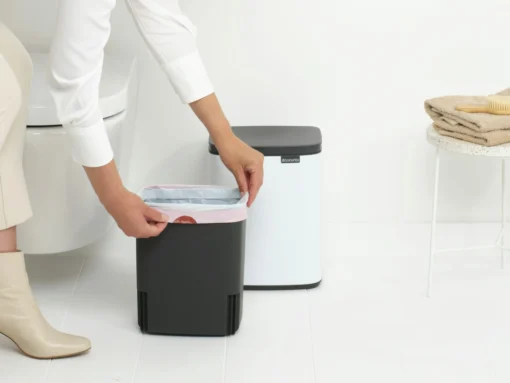 Brabantia Bo Touch Bin 7 Liter Met Kunststof Binnenemmer White -Brabantia Winkel Bo Waste Bin 7L White 8710755222368 Brabantia 300dpi 4810x3608px 6 NR 30288