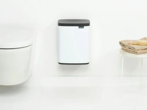 Brabantia Bo Touch Bin 7 Liter Met Kunststof Binnenemmer White -Brabantia Winkel Bo Waste Bin 7L White 8710755222368 Brabantia 300dpi 4810x3608px 6 NR 30292