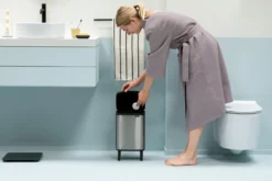 Brabantia Bo Hi Afvalemmer 7 Liter Matt Fpp -Brabantia Winkel Bo Waste Bin Hi 7L Matt Steel Fingerprint Proof 8710755227189 Brabantia 72dpi 6720x4480px 6 NR 30568 2023 05 19 101709 rgsj