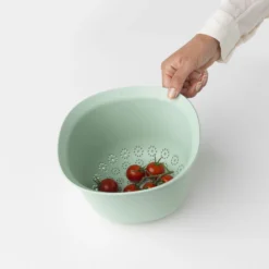 Brabantia Tasty+ Vergiet 2.4 Liter Jade Green -Brabantia Winkel Colander 2.4L TASTY Jade Green 8710755122200 Brabantia 300dpi 2953x2953px 6 NR 15199