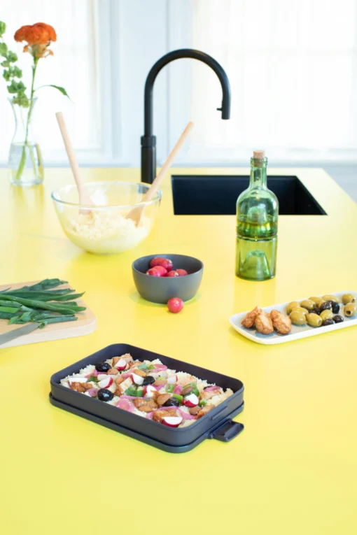 Brabantia Make & Take Lunchbox Plat, Kunststof Dark Grey -Brabantia Winkel Make Take Lunch Box Flat Plastic Dark Grey 8710755202704 Brabantia 300dpi 4480x6720px 6 NR 28866