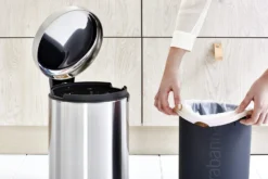 Brabantia Pedaalemmer Newlcon 12 Liter Matt Steel Fingerprint Proof -Brabantia Winkel NewIcon Pedal Bin 12L Matt Steel Fingerprint Proof 8710755112041 Brabantia 5596x3731px 6 NR 10833