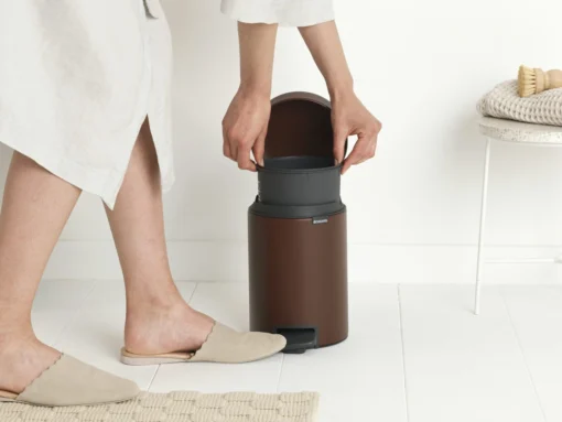 Brabantia Pedaalemmer Newlcon 3 Liter Mineral Cosy Brown -Brabantia Winkel NewIcon Pedal Bin 3L Mineral Cosy Brown 8710755208522 Brabantia 300dpi 4778x3583px 6 NR 27194