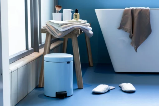 Brabantia Pedaalemmer Newlcon 12 Liter Dreamy Blue -Brabantia Winkel NewIcon Pedal Bin 5L Dreamy Blue 8710755202681 Brabantia 96dpi 6720x4480px 6 NR 27330