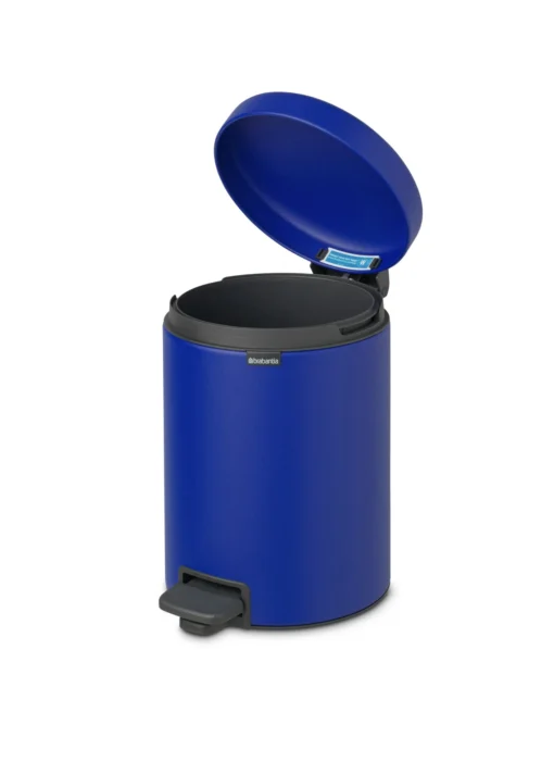 Brabantia Pedaalemmer Newlcon 5 Liter Mineral Powerful Blue -Brabantia Winkel NewIcon Pedal Bin 5L Mineral Powerful Blue 8710755206849 Brabantia 72dpi 4000x5500px 6 NR 26621