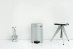 Brabantia Pedaalemmer Newlcon 12 Liter Metallic Grey -Brabantia Winkel Pedal Bin newIcon 12L Metallic Grey 8710755113680 Brabantia 5760x3840px 6 NR 2867