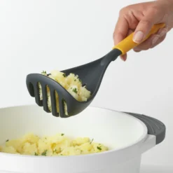 Brabantia Tasty+ Pureestamper Plus Lepel Honey Yellow -Brabantia Winkel Potato Masher plus Spoon TASTY Honey Yellow 8710755122866 Brabantia 300dpi 5009x5009px 6 NR 15318