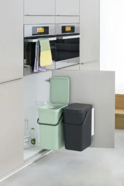 Brabantia Sort En Go Inbouwemmer 2x16 Liter Jade Green Grey -Brabantia Winkel Sort Go Built in Bin 2 x 16L Jade Green Grey 8710755214462 Brabantia 300dpi 3840x5760px 6 NR 25796