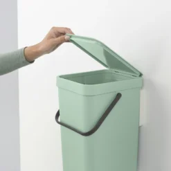 Brabantia Sort & Go Afvalemmer 12L Jade Green -Brabantia Winkel Sort Go Waste Bin 12L Jade Green 8710755211829 Brabantia 300dpi 3794x3794px 6 NR 25766