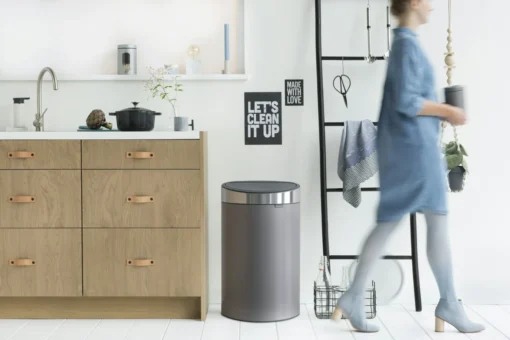 Brabantia Touch Bin New Afvalemmer 40 L Platinum -Brabantia Winkel Touch Bin New 40L Platinum 8710755114885 Brabantia 300dpi 5760x3840px 6 NR 13330