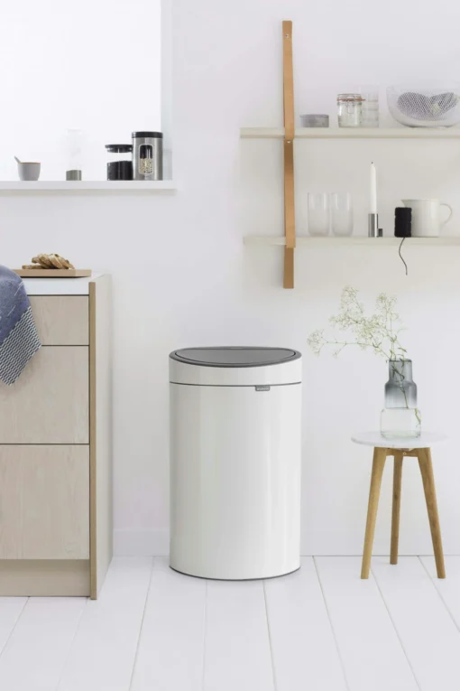 Brabantia Touch Bin 40 Liter White -Brabantia Winkel Touch Bin New 40L White 8710755114984 Brabantia 300dpi 2560x3840px 6 NR 13349